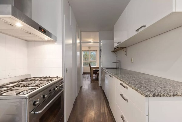 Medium property photo - Dantestraat 274, 1102 ZS Amsterdam