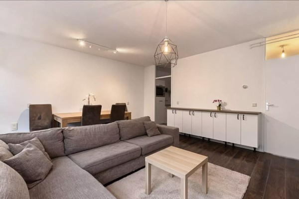 Medium property photo - Dantestraat 274, 1102 ZS Amsterdam