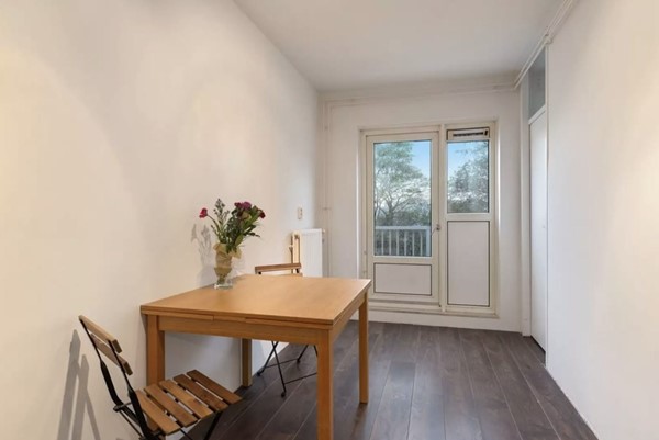Medium property photo - Dantestraat 274, 1102 ZS Amsterdam