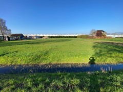 3-hoeksekade-kavel-voorzijde.JPG