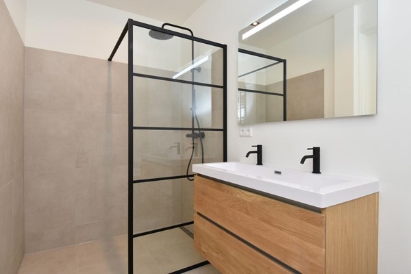 Medium property photo - Vondelstraat 250, 2513 GB Den Haag
