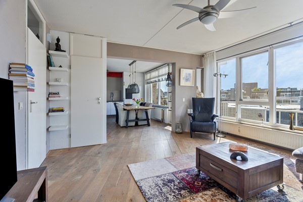 Medium property photo - Ambachtsplein 63, 3068 GV Rotterdam