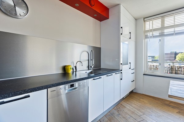 Medium property photo - Ambachtsplein 63, 3068 GV Rotterdam