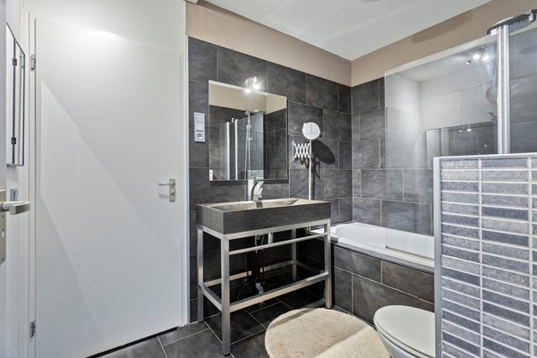 Medium property photo - Ambachtsplein 63, 3068 GV Rotterdam