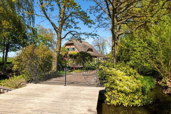 Te koop: Een uitzonderlijk privé landgoed waar luxe, natuur en verfijnd buitenleven samenkomen.