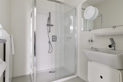 New for rent: Valkenburgerstraat 134B, 1011 NA Amsterdam