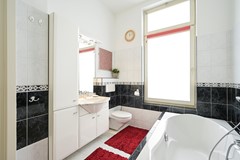 Price reduced: Thomsonlaan 35, 2565 KZ The Hague