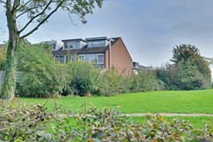 Te koop: Goed onderhouden UITGEBOUWDE hoekwoning met maar liefst 5 slaapkamers en extra kantoorruimte op de begane grond!