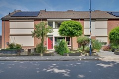 Te koop: Ruime tussenwoning gelegen in mooie woonwijk in Wehl!