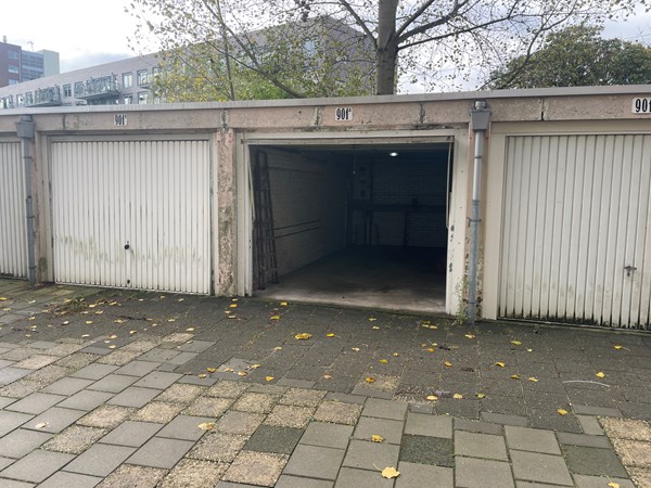 Verkocht: Garagebox via makelaar moerwijk: www.thuisinmoerwijk.nl