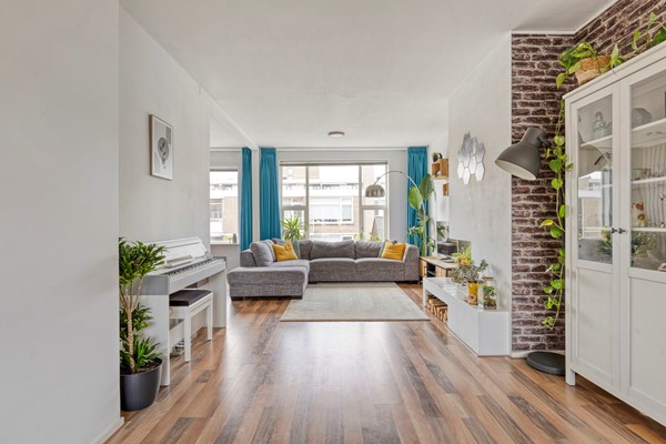 Medium property photo - Wormerveerstraat 52, 2547 XT The Hague