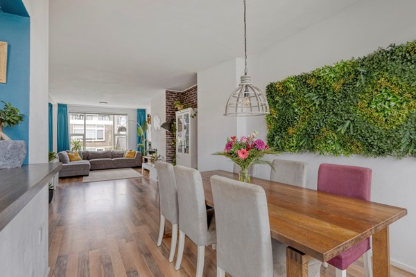 Medium property photo - Wormerveerstraat 52, 2547 XT The Hague