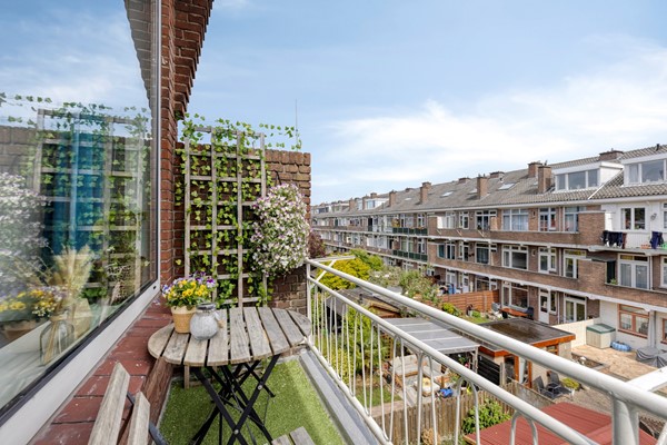 Medium property photo - Wormerveerstraat 52, 2547 XT The Hague