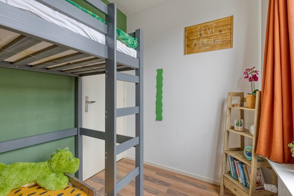 Medium property photo - Wormerveerstraat 52, 2547 XT The Hague