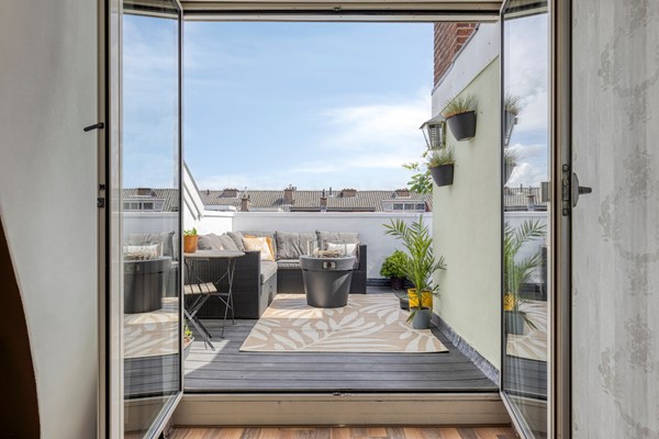 Medium property photo - Wormerveerstraat 52, 2547 XT The Hague