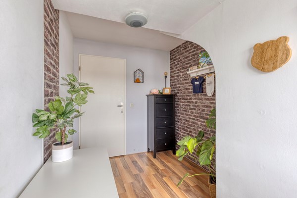Medium property photo - Wormerveerstraat 52, 2547 XT The Hague