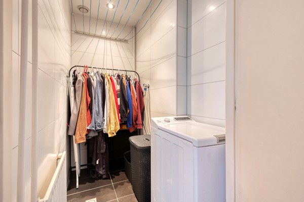 Medium property photo - Wormerveerstraat 52, 2547 XT The Hague