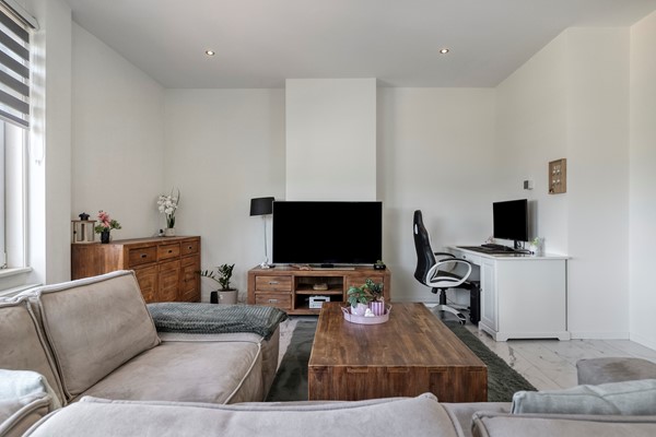 Medium property photo - Baambruggestraat 125, 2546 SJ Den Haag