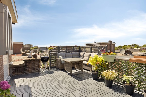 Medium property photo - Van der Gaagstraat 69, 2552 VB The Hague