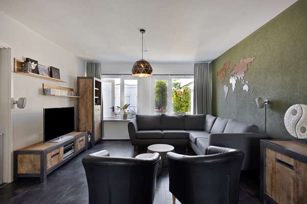 Medium property photo - Van der Gaagstraat 69, 2552 VB The Hague