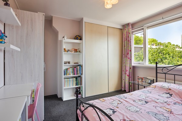 Medium property photo - Van der Gaagstraat 69, 2552 VB The Hague