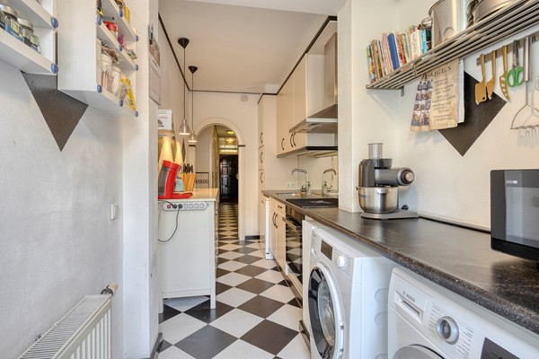 Medium property photo - Velpsestraat 74, 2573 SR The Hague