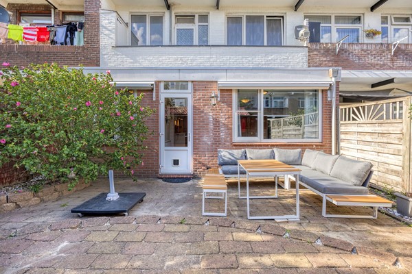 Medium property photo - Velpsestraat 74, 2573 SR The Hague