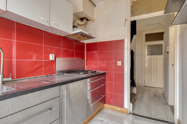 Medium property photo - Miquelstraat 91, 2522 KM The Hague