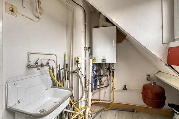 Medium property photo - Miquelstraat 91, 2522 KM The Hague