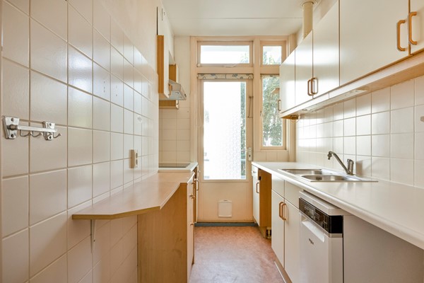 Medium property photo - Vreeswijkstraat 409, 2546 AM Den Haag