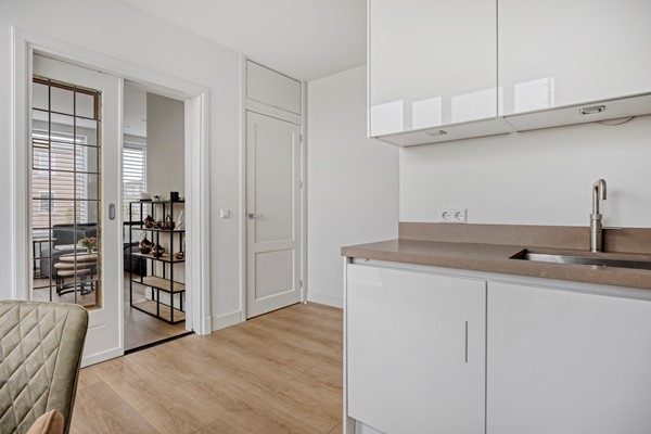 Medium property photo - Voorthuizenstraat 242, 2573 AS The Hague