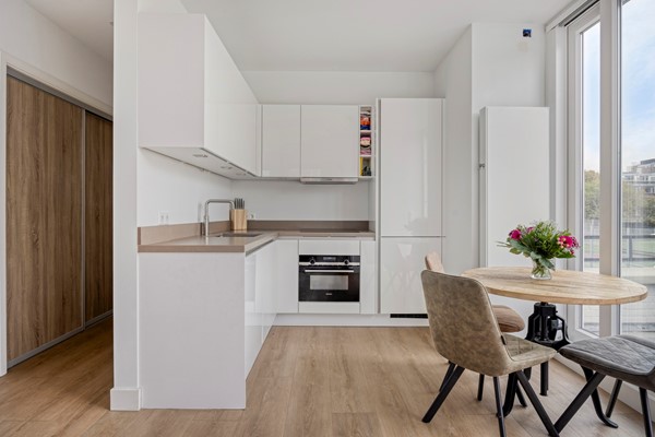 Medium property photo - Voorthuizenstraat 242, 2573 AS The Hague