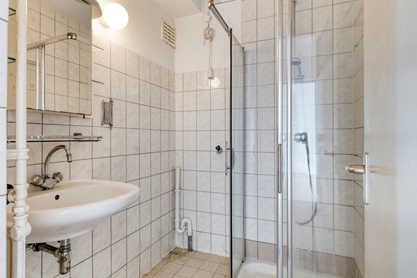 LaanvanMeerdervoort11542555CAsGravenhageNL-25.jpg