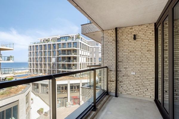 Deltaplein3332554GTsGravenhageNL-38.jpg