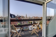Onder bod: Dit unieke, instapklare loft appartement in de binnenstad van Amsterdam is nu te koop. 