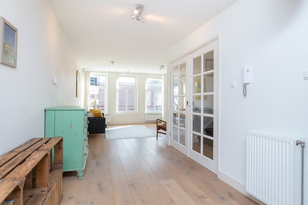 Medium property photo - Van Oldenbarneveldtstraat 98-3, 1052 KJ Amsterdam