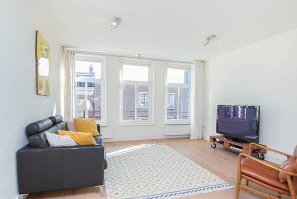 Medium property photo - Van Oldenbarneveldtstraat 98-3, 1052 KJ Amsterdam