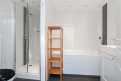 Rented: Van Oldenbarneveldtstraat 98-3, 1052 KJ Amsterdam