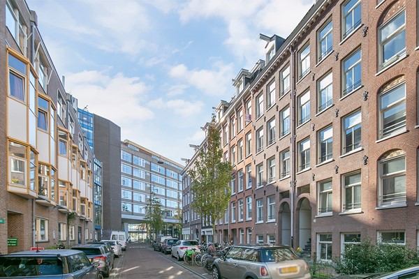 Medium property photo - Van Oldenbarneveldtstraat 98-3, 1052 KJ Amsterdam