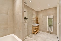 New for sale: Nieuwpoortstraat 86B9, 1055 RZ Amsterdam