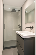 20250716_0955_Moderne Kleine Badkamer_remix_01k093fvzmfc8vsz6b5pr0q08v.png