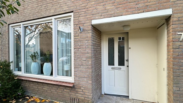 Chrysantenhof 7, Zwaag