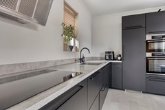 KoninginWilhelminalaan1073372acHardinxveldGiessendamNL-19.jpg