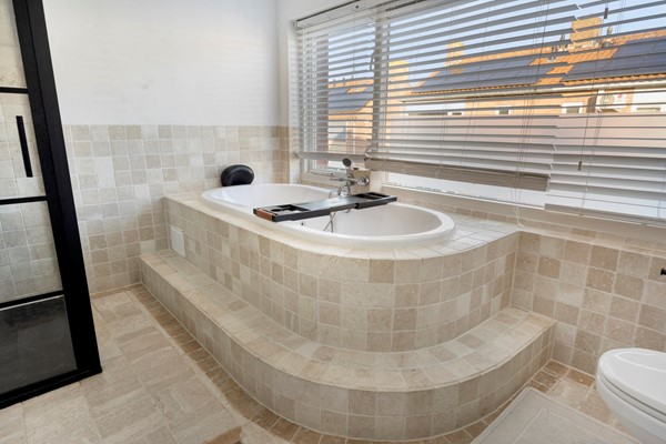 Medium property photo - Oranjestraat 22, 4209 AK Schelluinen