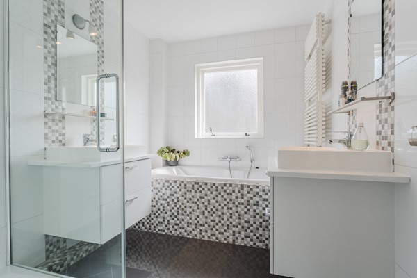 Medium property photo - Oranjeplantsoen 9, 2411 XA Bodegraven