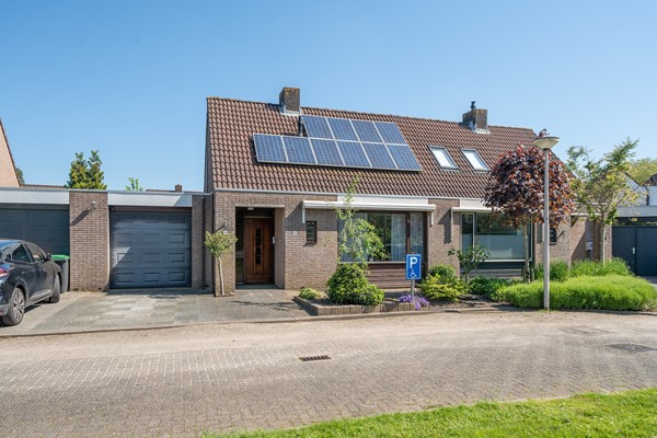 Sold subject to conditions: Steur 98, 2986 SK Ridderkerk