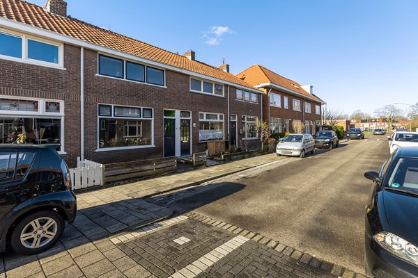 Medium property photo - H.W. Mesdagstraat 11, 3314 XK Dordrecht
