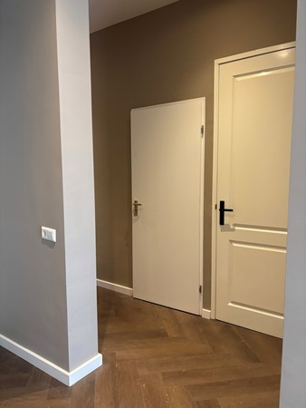 Medium property photo - Aalsmeerweg 20H, 1059 AJ Amsterdam