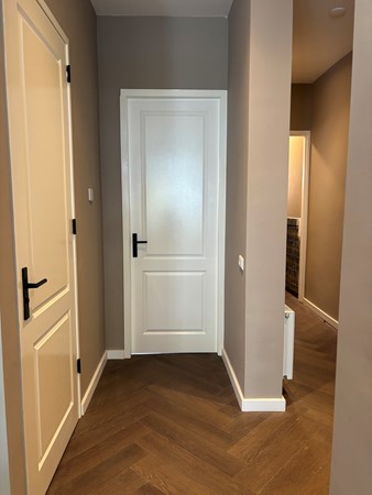 Medium property photo - Aalsmeerweg 20H, 1059 AJ Amsterdam