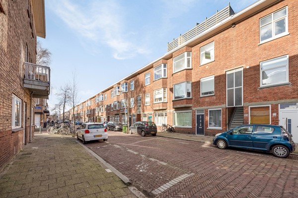 Medium property photo - Jan ten Brinkstraat 39, 2522 HT Den Haag